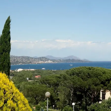 Les Terrasses-1 公寓 *